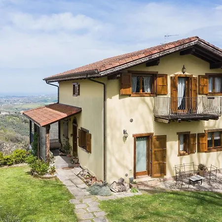 La Nocciola By Posarellivillas *