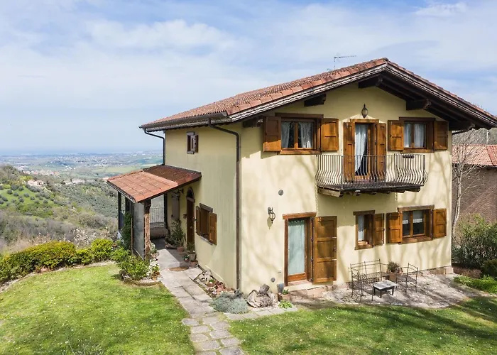 La Nocciola By Posarellivillas *