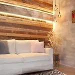 La Nocciola By Posarellivillas *