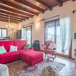 La Nocciola By Posarellivillas Villa *