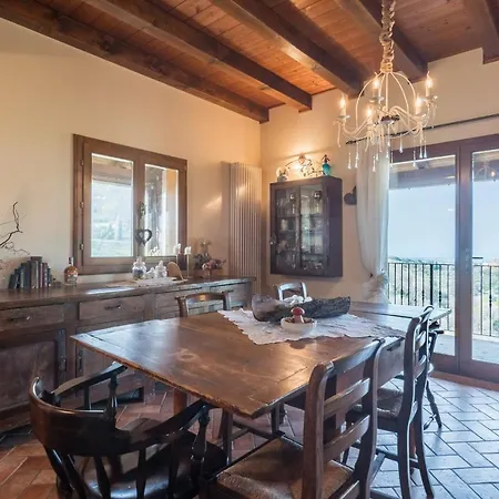 La Nocciola By Posarellivillas