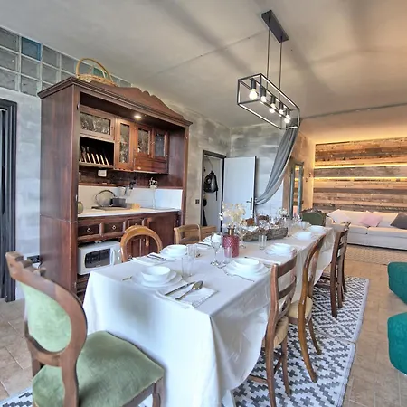 فيلة La Nocciola By Posarellivillas