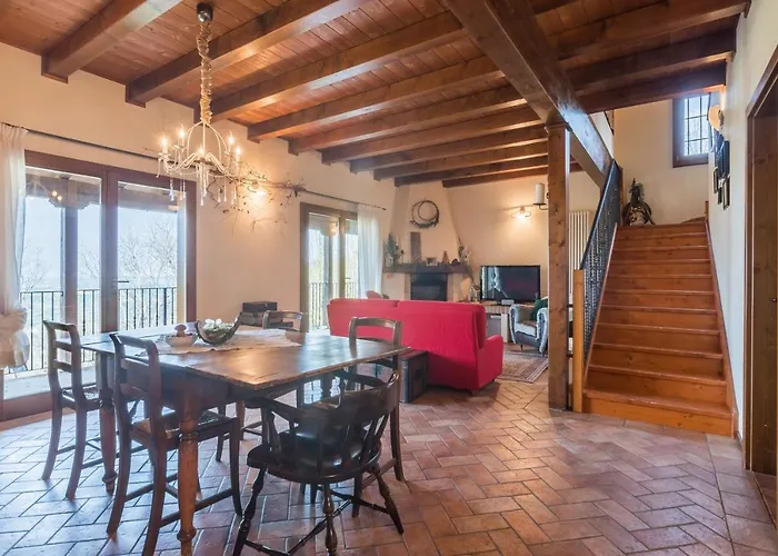 Vila La Nocciola By Posarellivillas